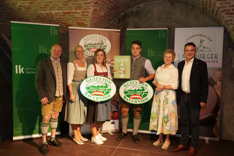 Gutes vom Bauernhof Hoftafelverleihung an Salzburger Betriebe