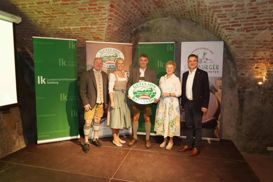 Gutes vom Bauernhof Hoftafelverleihung an Salzburger Betriebe