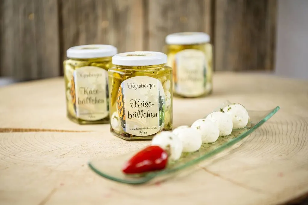 Käsebällchen