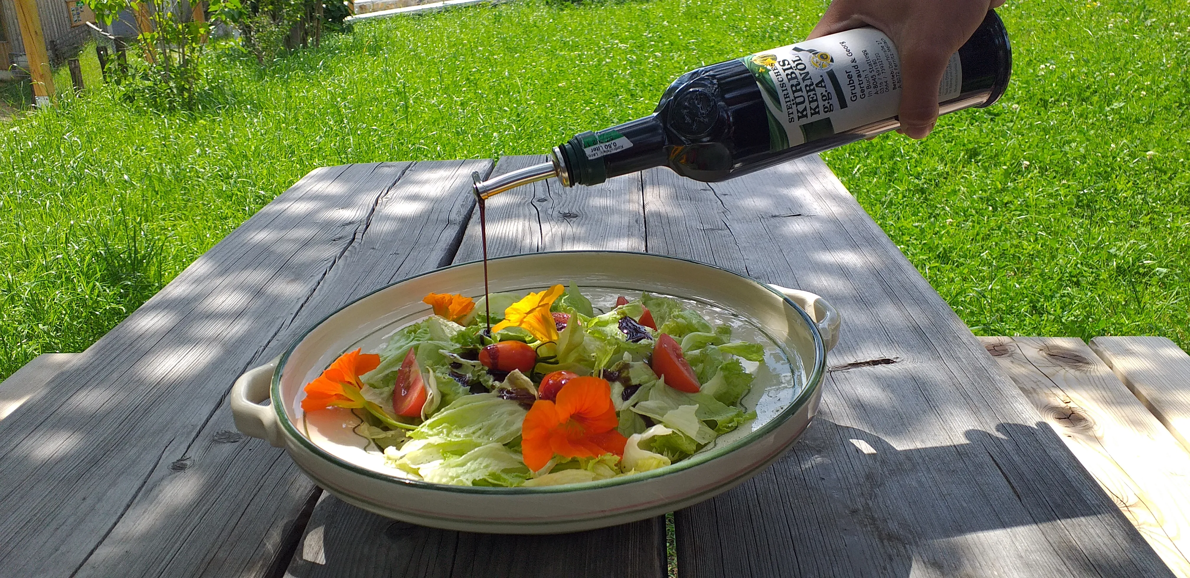 Salat mit Kürbiskernöl