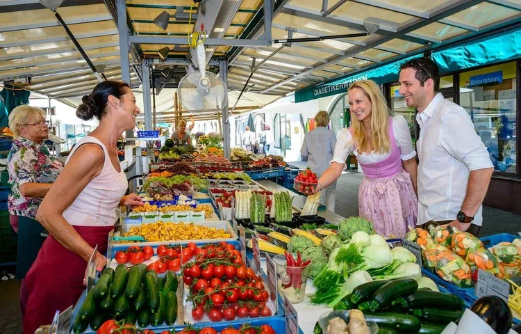 Grünmarkt-in-Salzburg-©-Tourismus-Salzburg-GmbH_-Breitegger-G